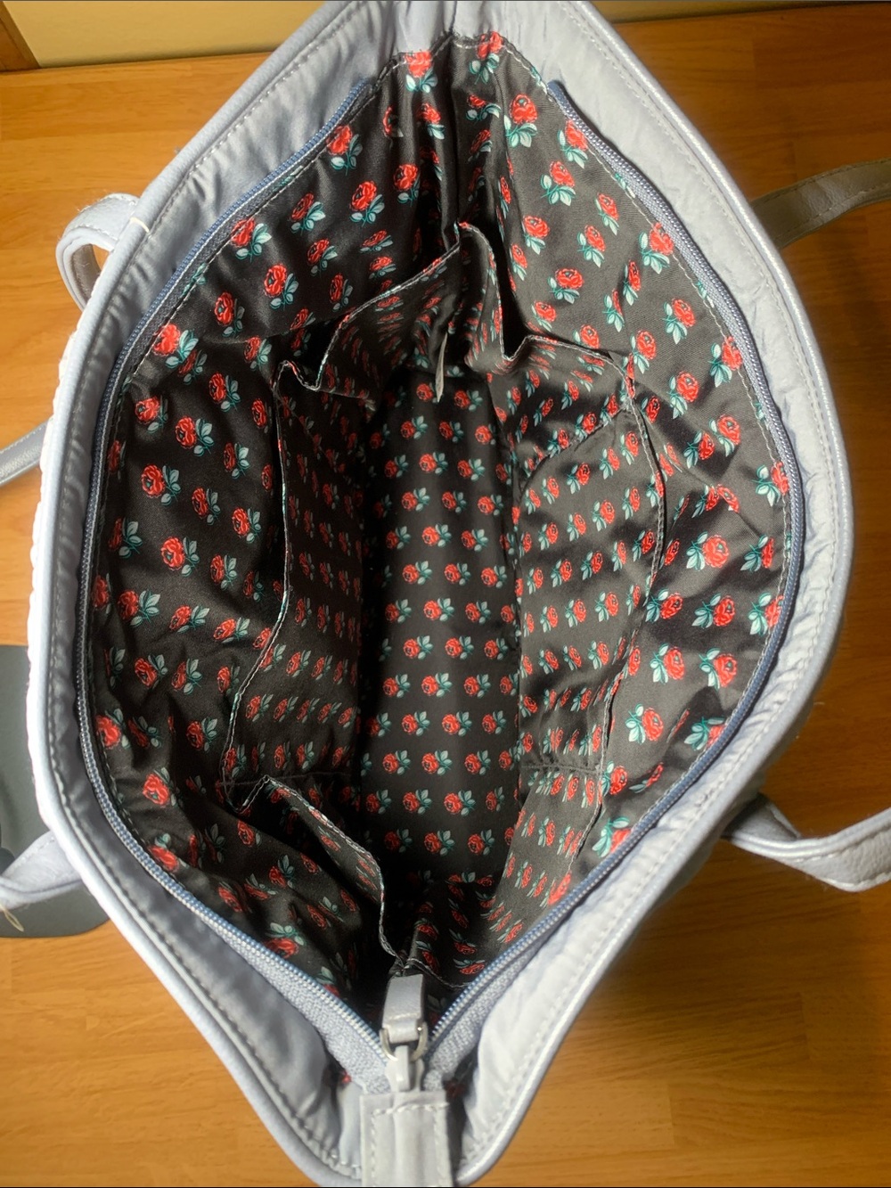Vera Bradley Quilted Classic Grey Tote Red & Black Interior - Picture 6 of 12